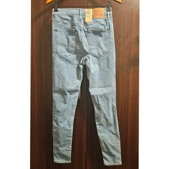 Levi's Sky Blue Denim Jeans - Picture 2 of 3